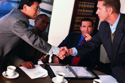 欠款未还起诉需不需要律师代理？